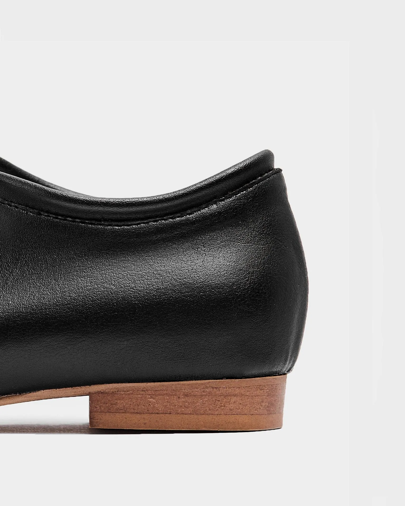 Akira Nopal Escarpins Végans en Cuir de Cactus pour Femme | Noir