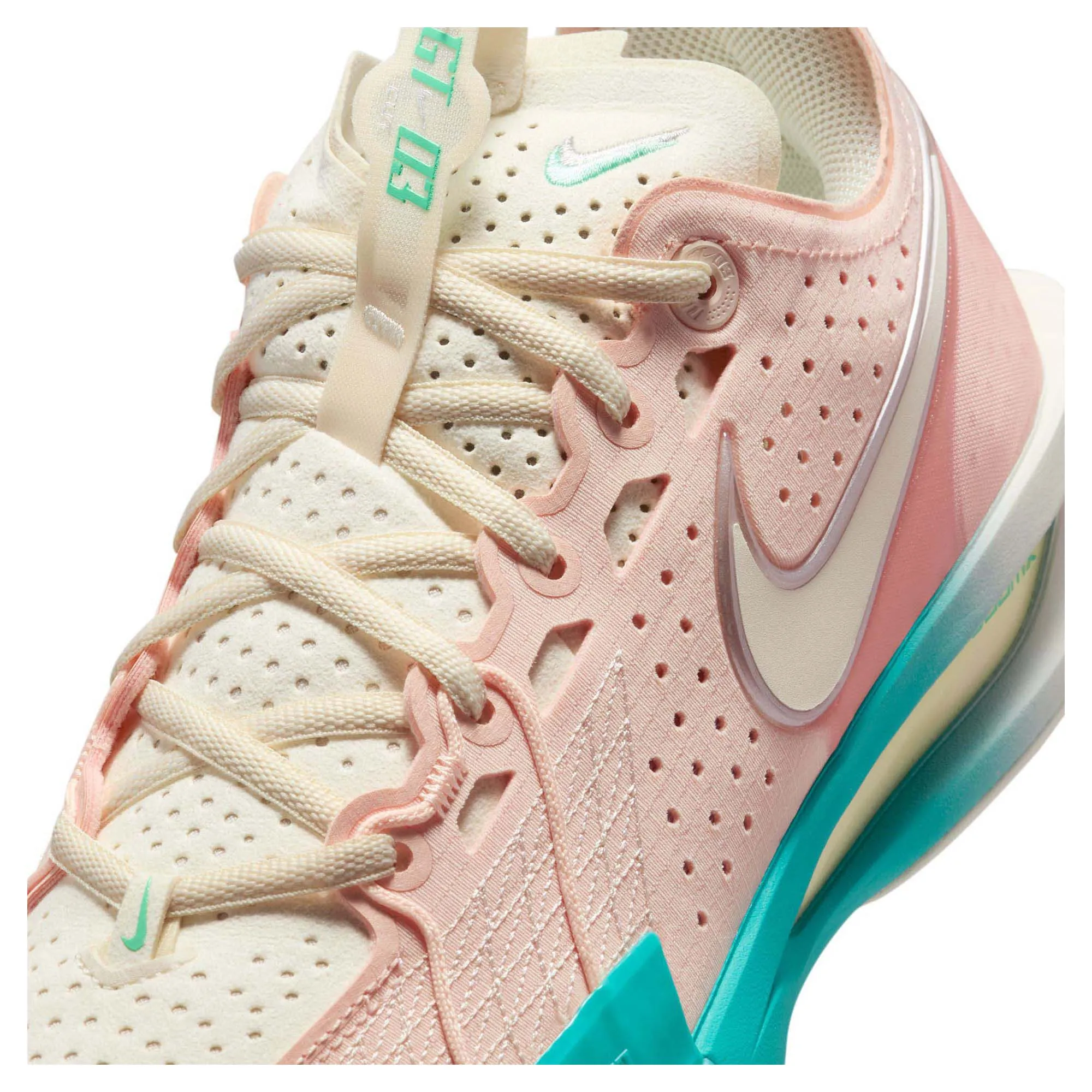 Chaussures de Basketball Homme G.T. Cut 3