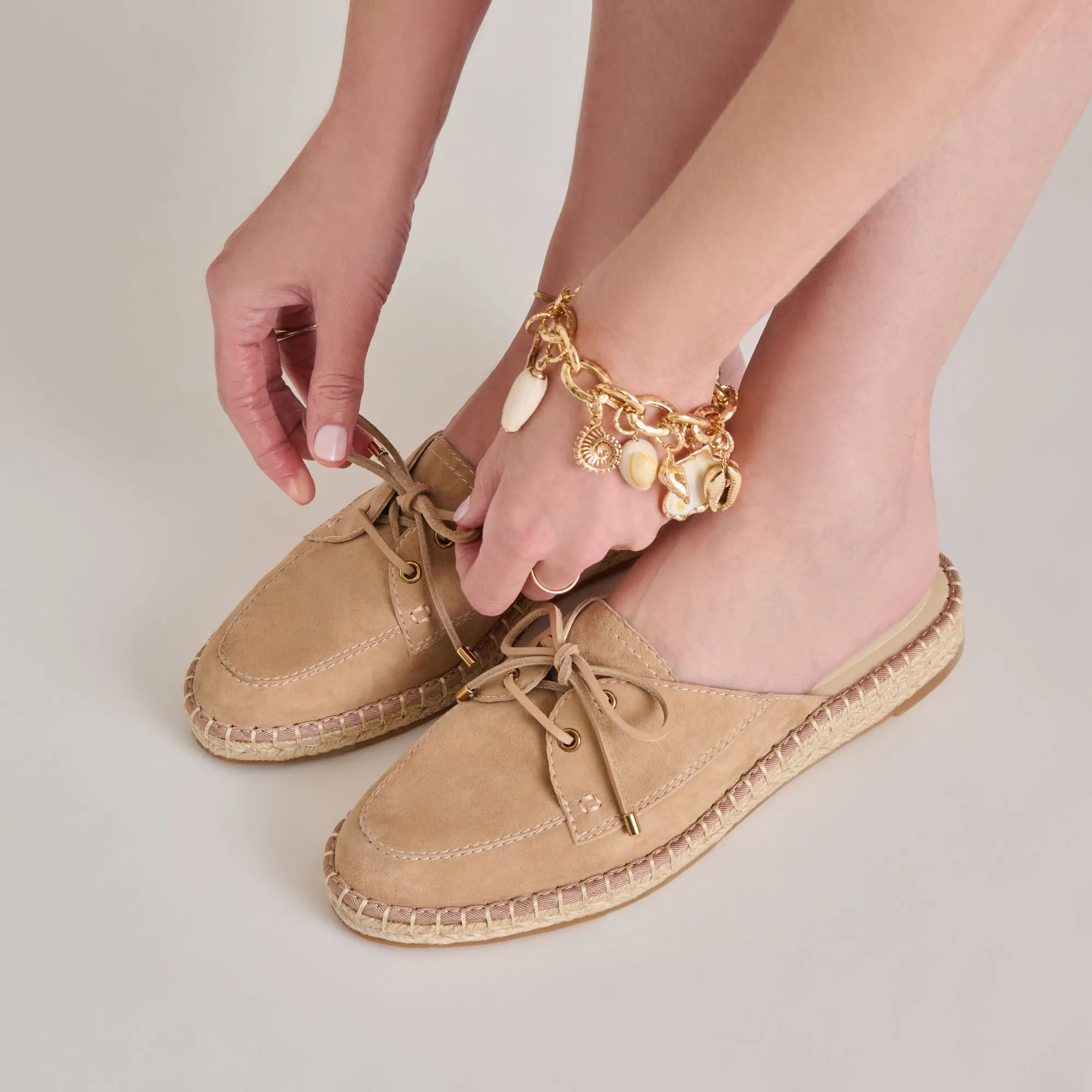 HATIE FLATS EN DAIM DE BAMBOU