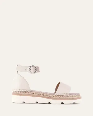 SANDALES PLATES IVY EN CUIR BLANC CASSÉ
