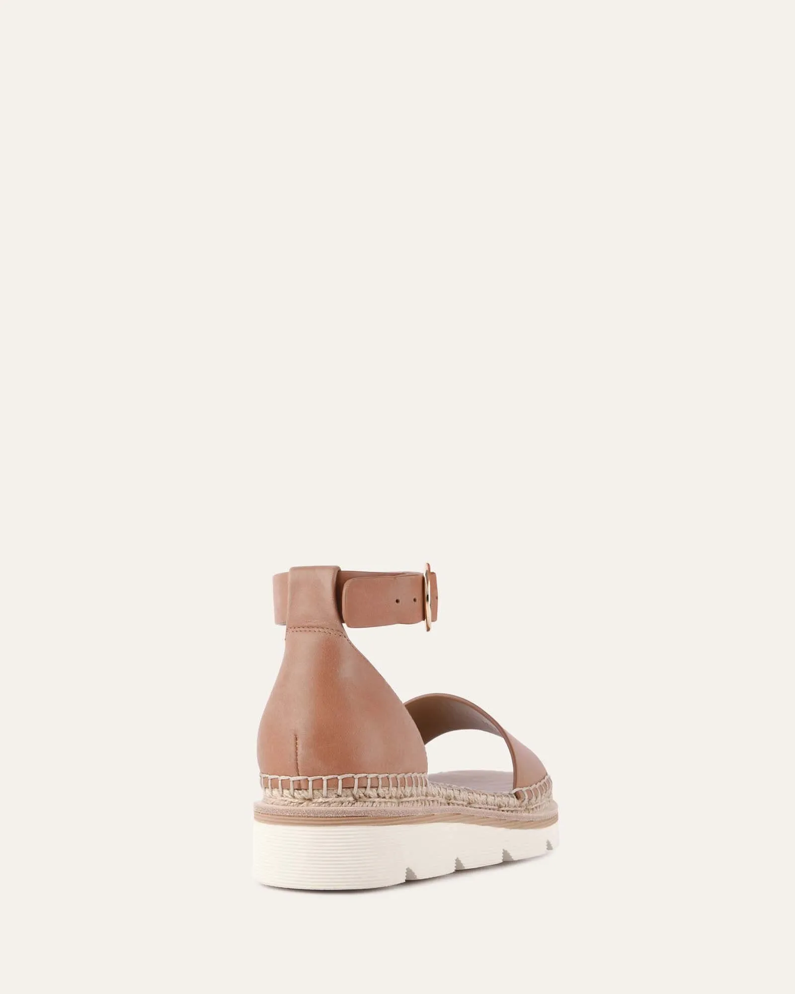 SANDALES PLATES IVY EN CUIR TAN