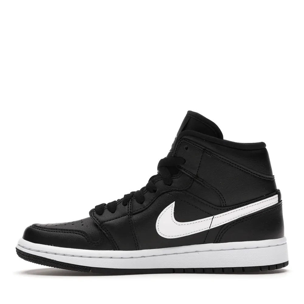 NIKE AIR JORDAN1 MID NOIR BLANC