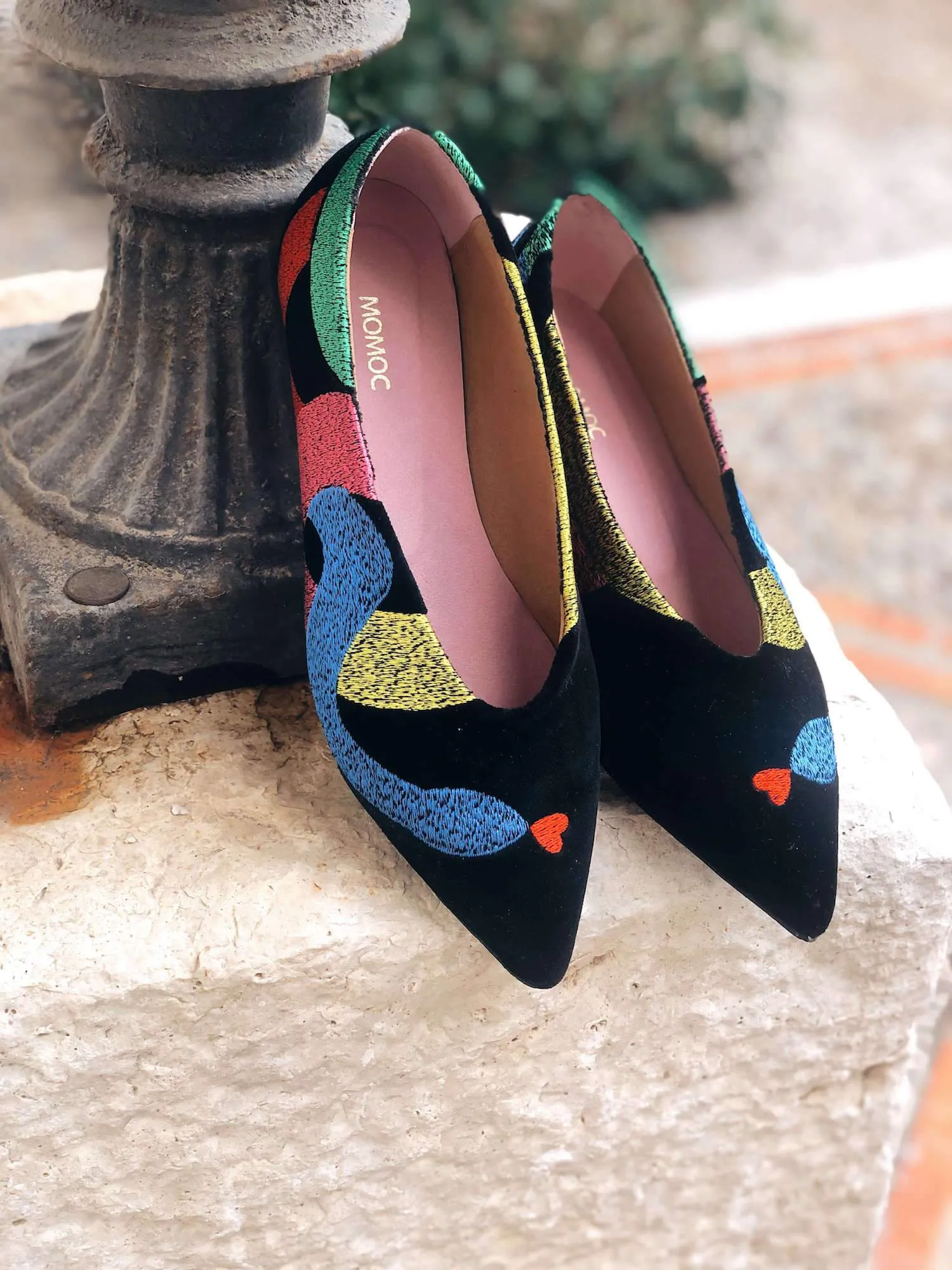 Soul of Colette Ballerines Véganes Brodées en Simili-Cuir Écologique | Noir