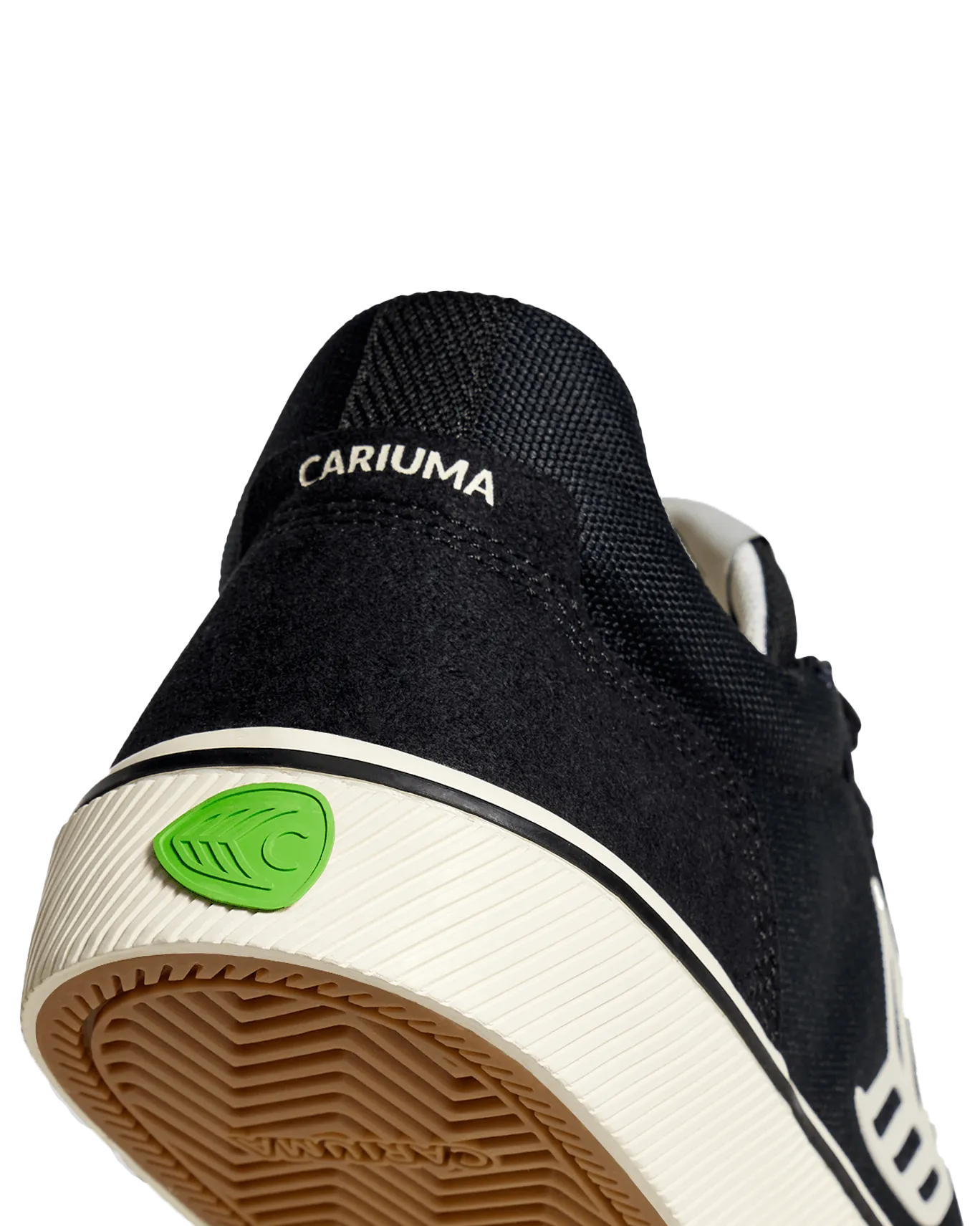 Les chaussures de skate Vallely en noir et ivoire